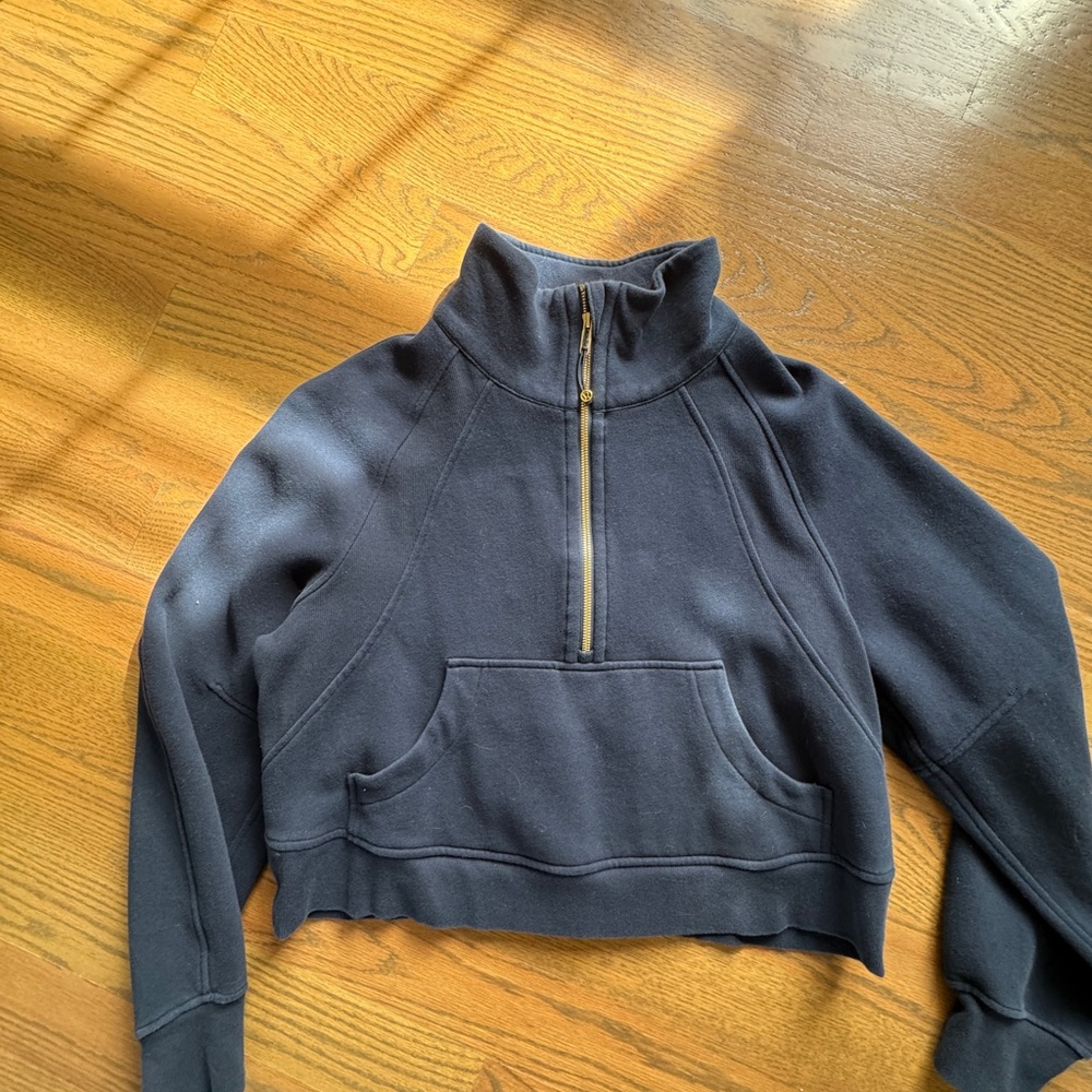 Lululemon Scuba Oversized Funnel Half-Zip,  Dark Blue/Navy and Gold, EUC, M/L